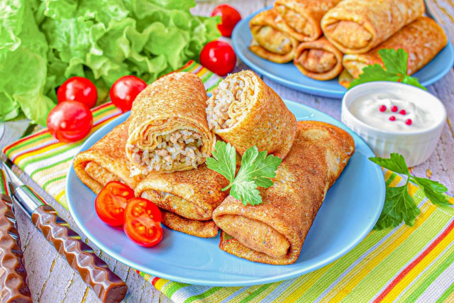 Блины с мясом и рисом налистники