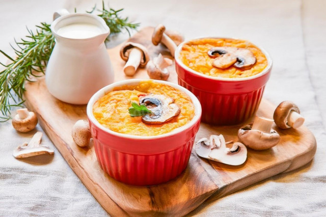 Жульен со свининой и грибами