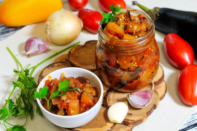 Икра из баклажанов на сковороде