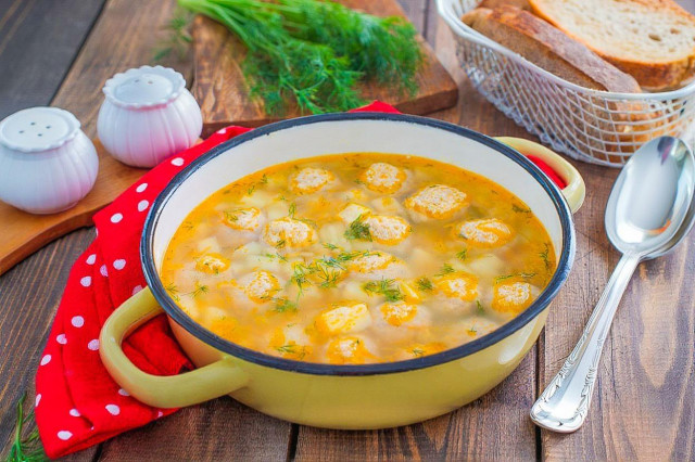Картофельный суп с фрикадельками