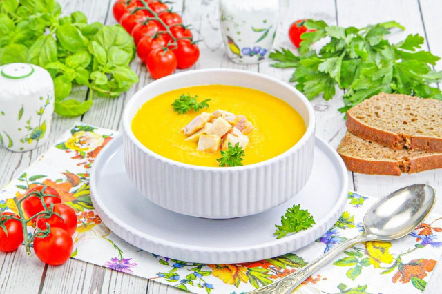 Гороховый суп пюре с копченостями