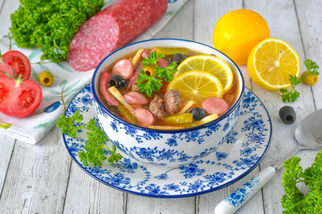 Суп солянка в аэрогриле