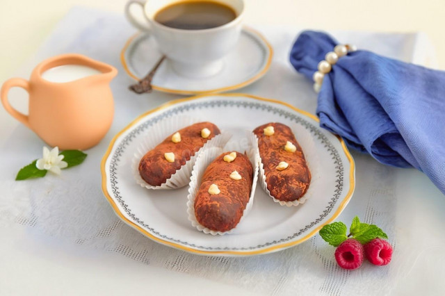 Классические пирожные Картошка из печенья со сгущенкой