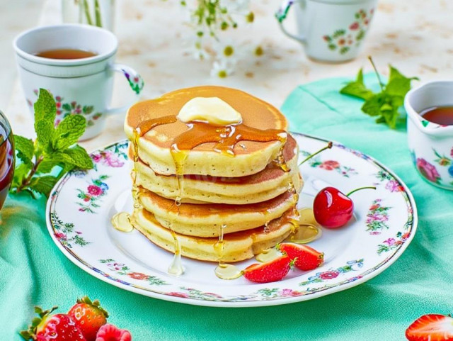 Панкейки на молоке пышные