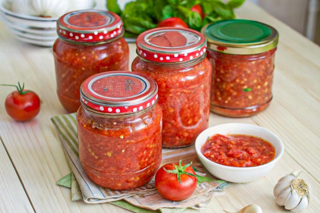 Горлодер без хрена с чесноком и помидорами на зиму