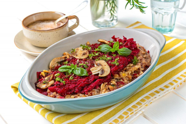 Гречотто с шампиньонами и свеклой
