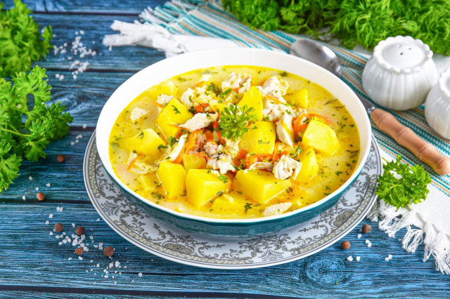 Сырный суп с курицей и плавленным сыром