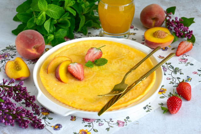 Сладкий омлет с молоком на сковороде