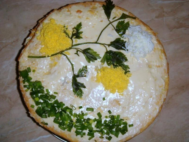 Закусочный торт Наполеон с сардинами и плавленным сыром