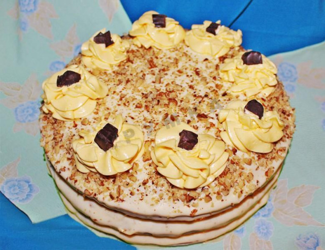 Торт Генерал на кефире с сухофруктами