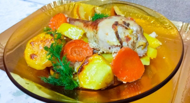 Запечённая курица с овощами