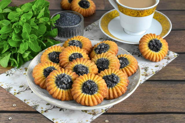 Песочное печенье с маком в духовке