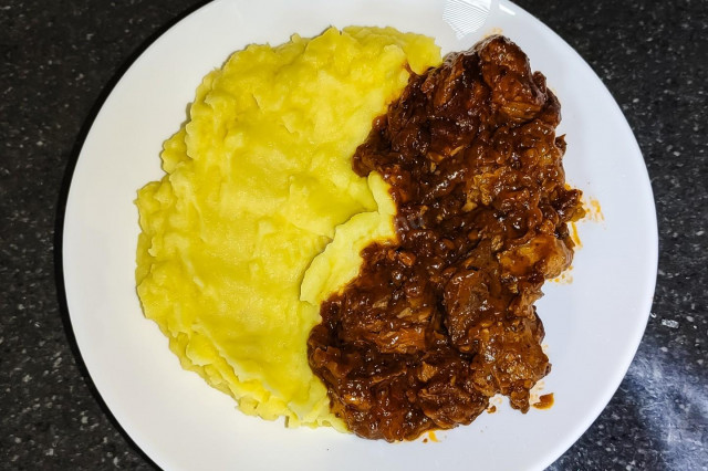 Свиной гуляш