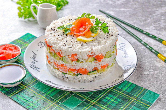 Салат суши торт Филадельфия закусочный