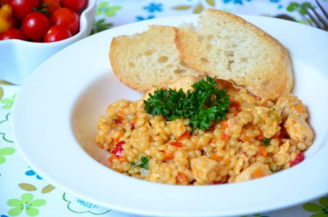 Птитим с овощами и курицей