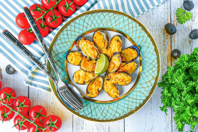 Мидии запеченные в духовке с сыром