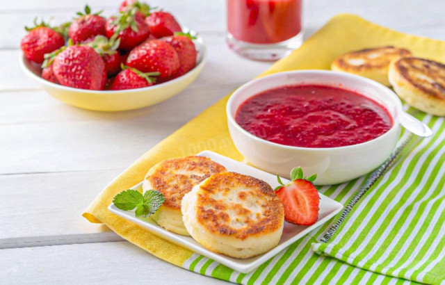 Домашний клубничный соус - густой и ароматный