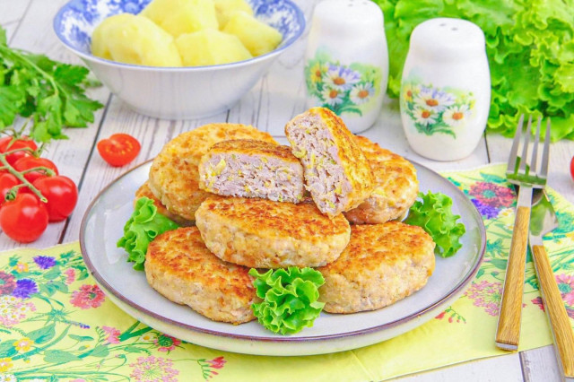 Сочные котлеты из свиного фарша жареные