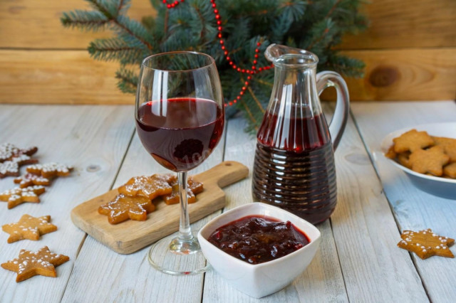 Вино из забродившего варенья