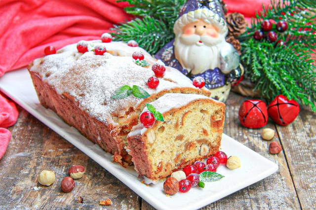 Рождественский пирог с сухофруктами и орехами