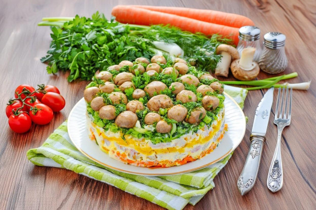 Салат Грибная поляна с шампиньонами
