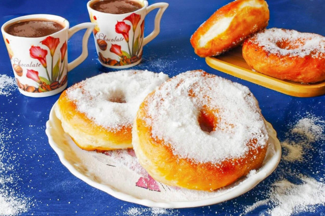 Пончики на сковороде на дрожжах домашние