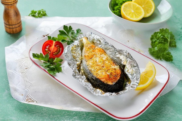 Стейк форели в духовке в фольге