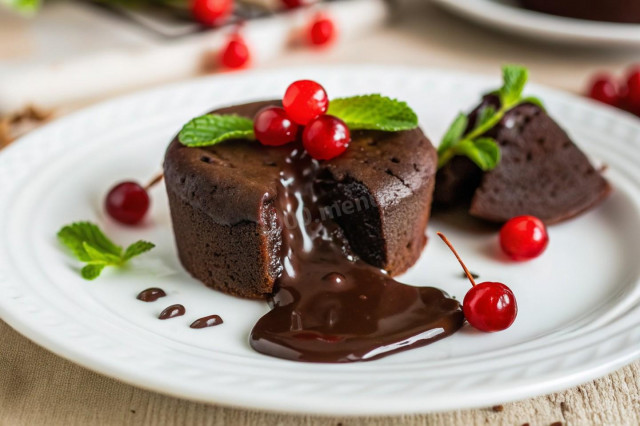 Шоколадный фондан с жидкой начинкой