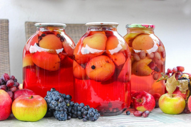 Компот из яблок и винограда на зиму