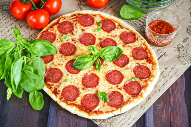 Пицца Пепперони в домашних условиях в духовке