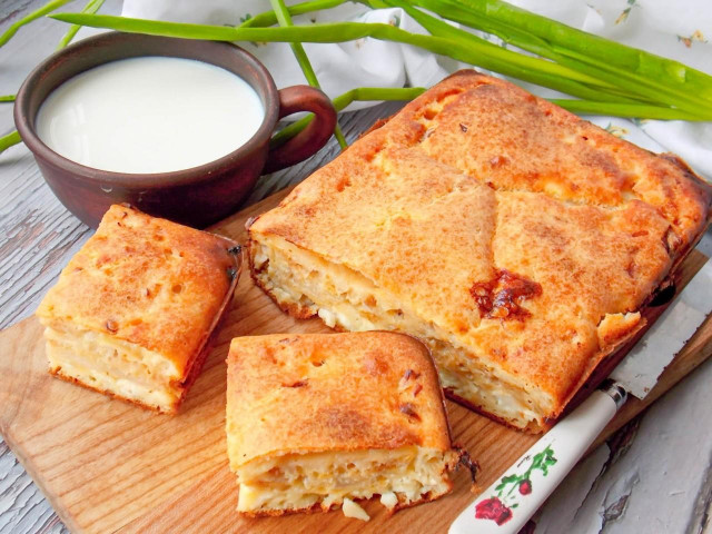 Заливной пирог с капустой и яйцом