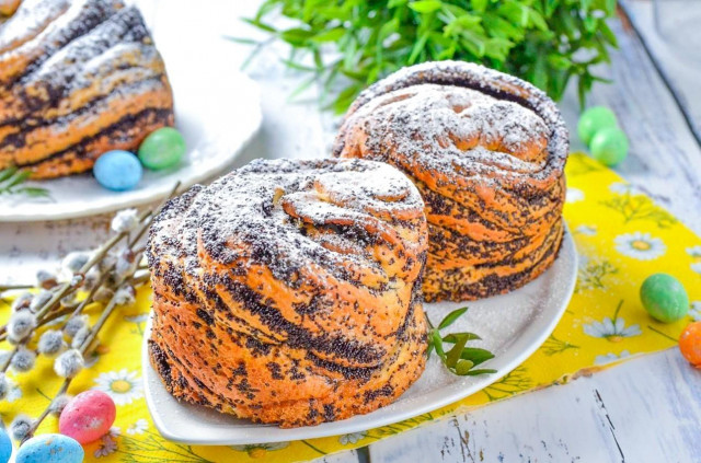 Кулич пасхальный с маком краффин