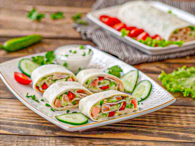 Рулет с горбушей из лаваша