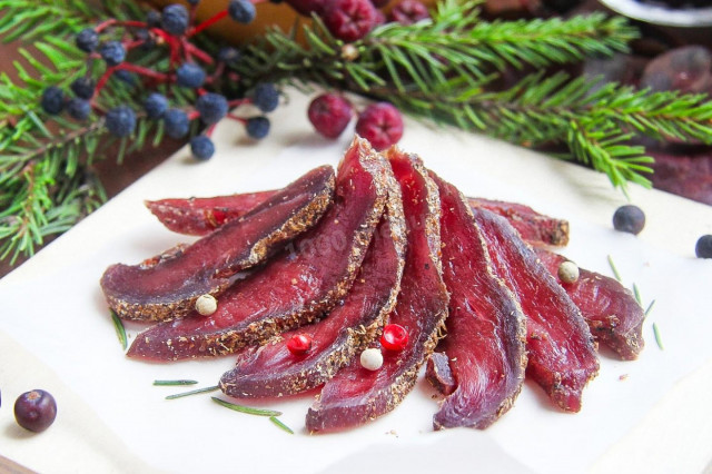 Вяленая гусиная грудка