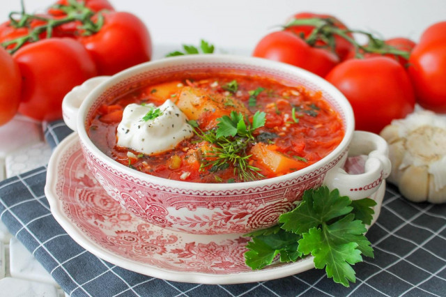 Борщ с квашеной капустой свеклой и курицей