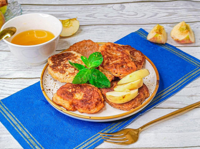 Веганские постные оладьи с яблоками без яиц