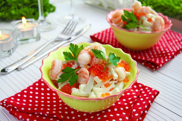 Салат креветки кальмары красная икра