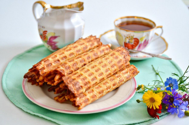 Вафельные трубочки в вафельнице