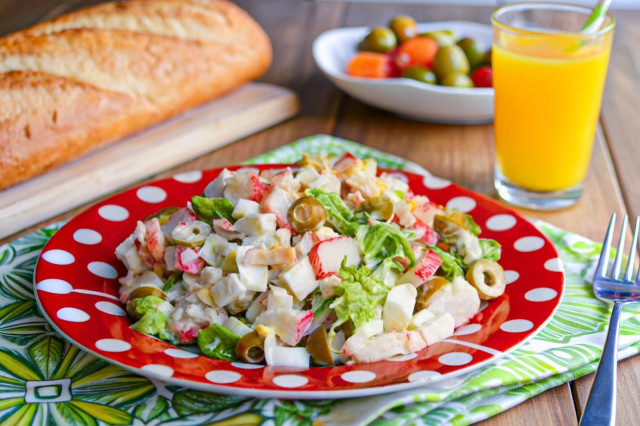Крабовый салат с китайской капустой