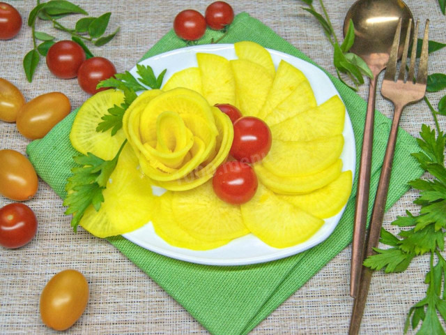 Маринованный дайкон закуска по-корейски