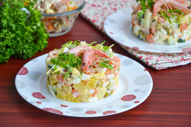 Салат Оливье с креветками