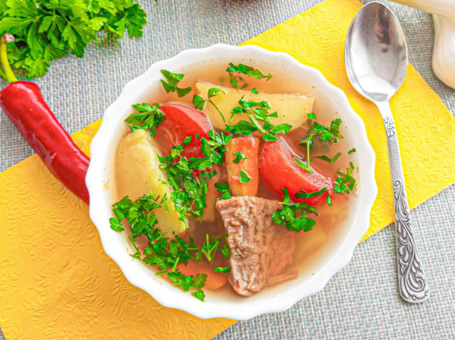 Классическая шурпа из говядины на плите
