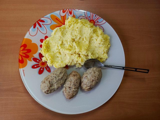 картофельное пюре с гречаниками