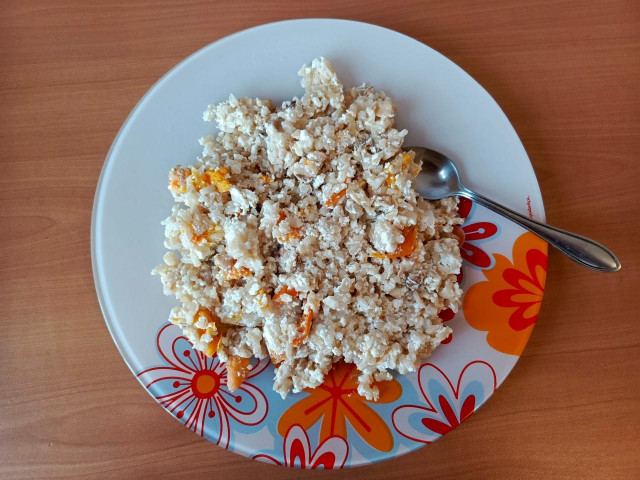 рисовая каша с курагой и грецким орехом