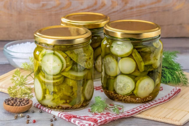 Салат из огурцов с укропом на зиму