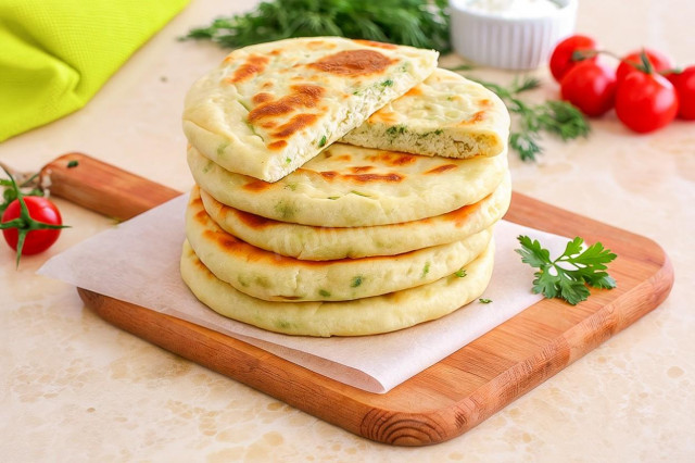 Лепешки с начинкой на сковороде