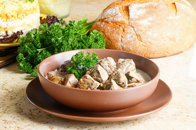 Печень в сливочном соусе