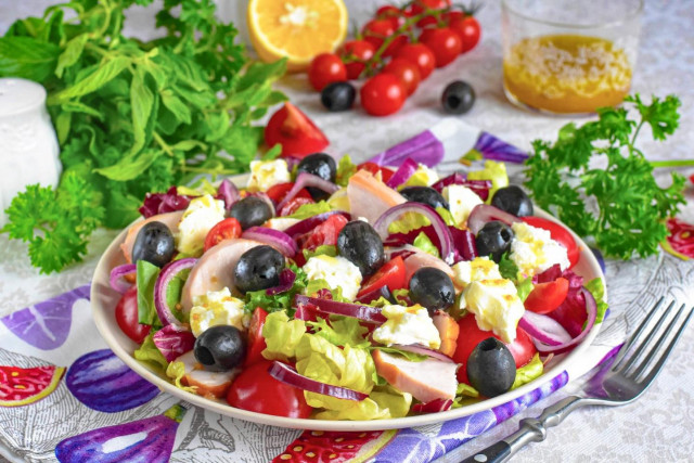 Салат копченая курица с сыром