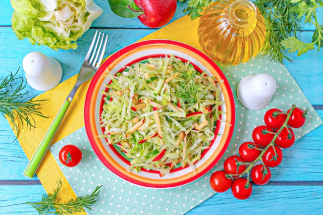 Салат с редькой и яблоком