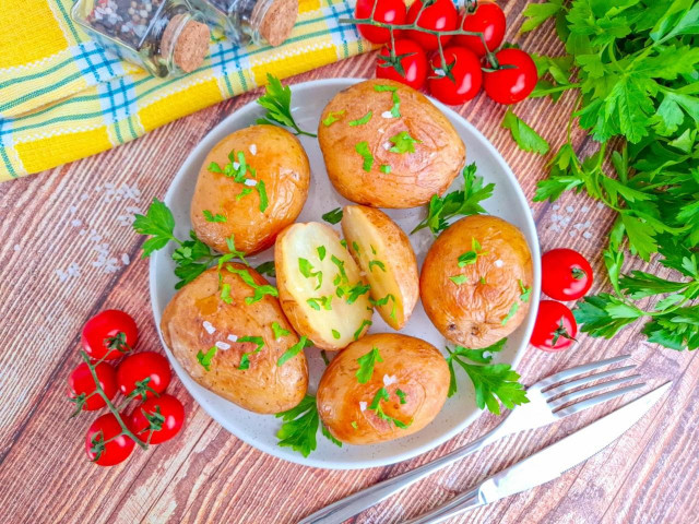 Картошка в аэрогриле в фольге